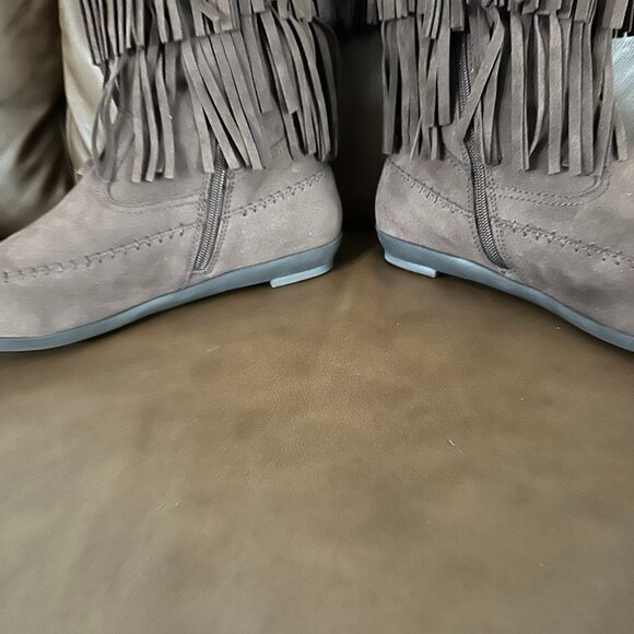 Comfortview Faux Suede Fringe Pull-On Moccasin Boots, Brown, 11WW - Picture 5 of 14